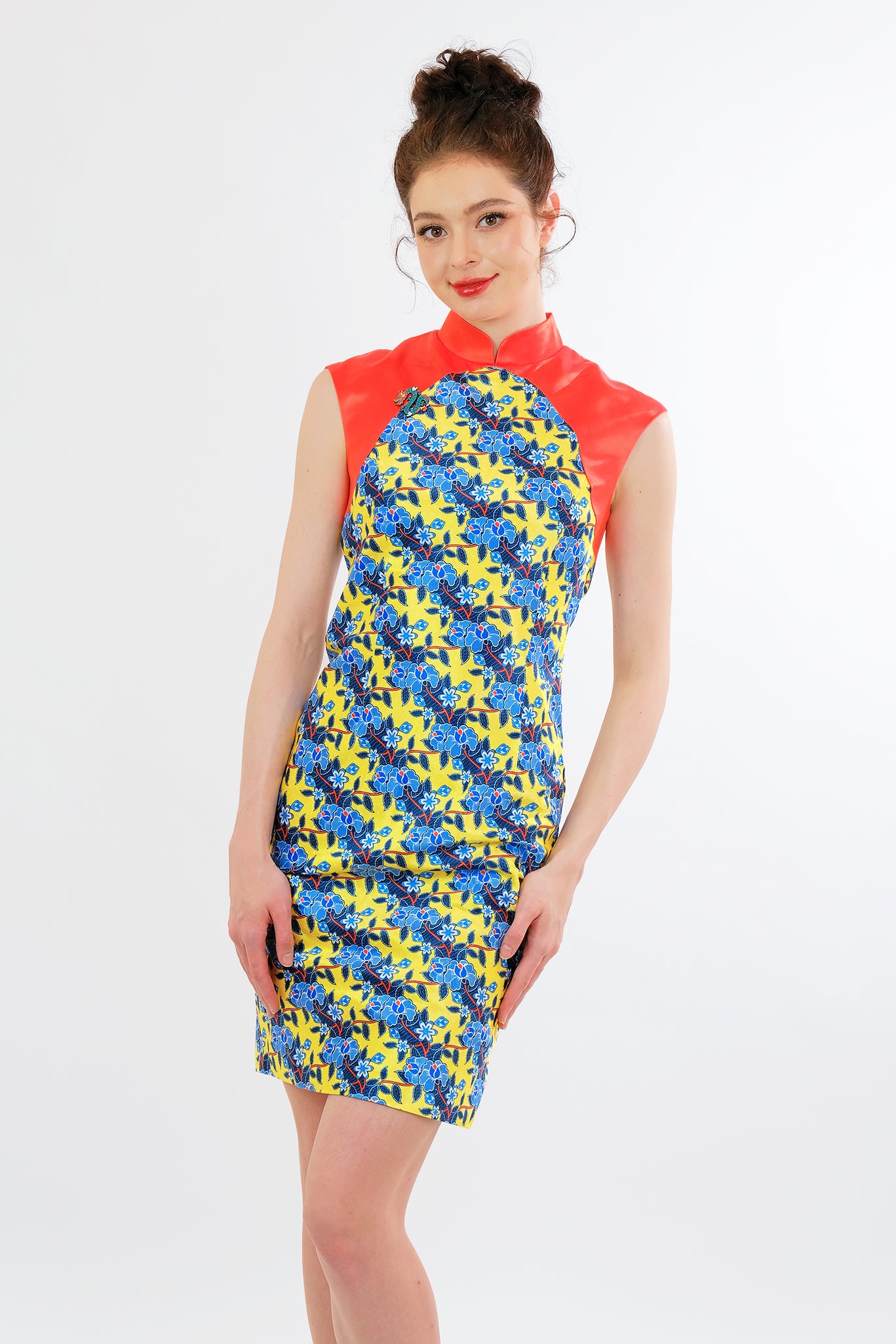 Color-blocked floral qipao dress
