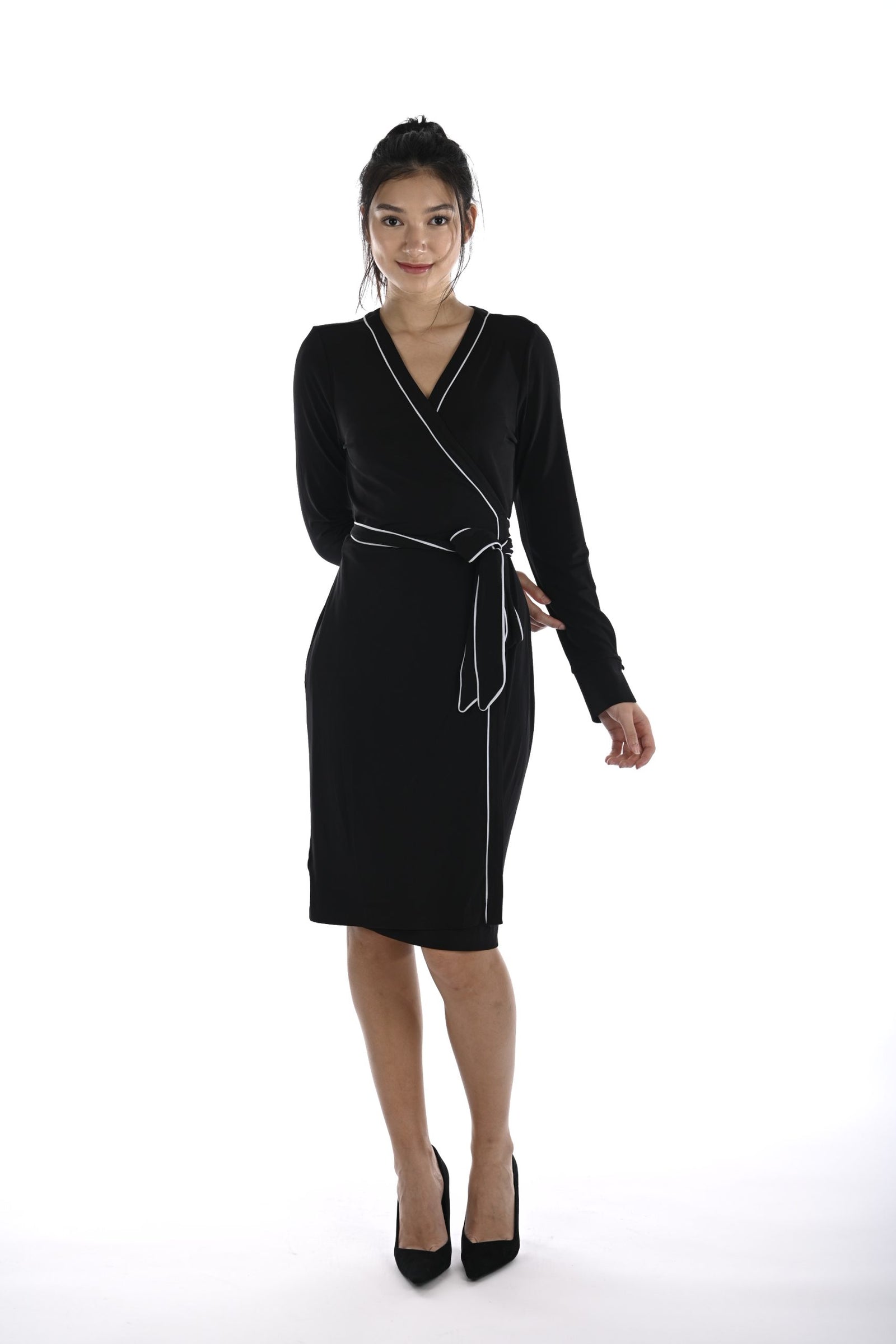 Color-Contrast Decorative Apron Dress