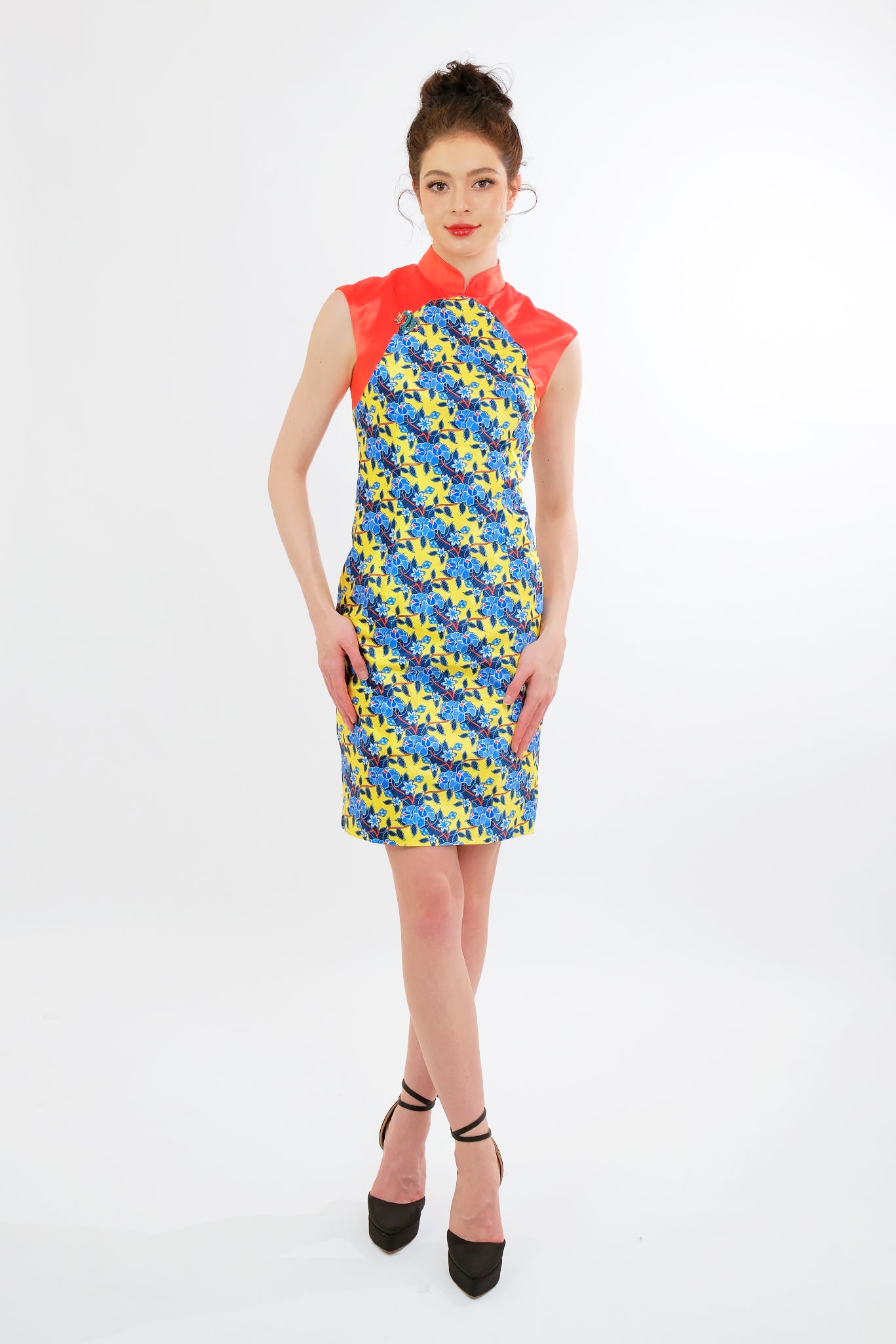 Color-blocked floral qipao dress